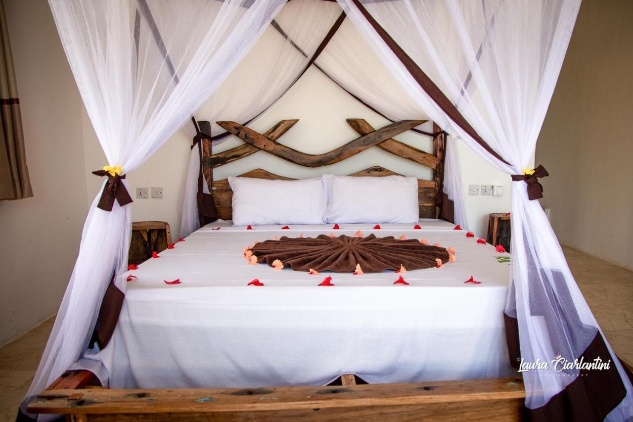 Uroa Zanzibar Vera Beach Hotel By Moonshine Dikoni Esterno foto